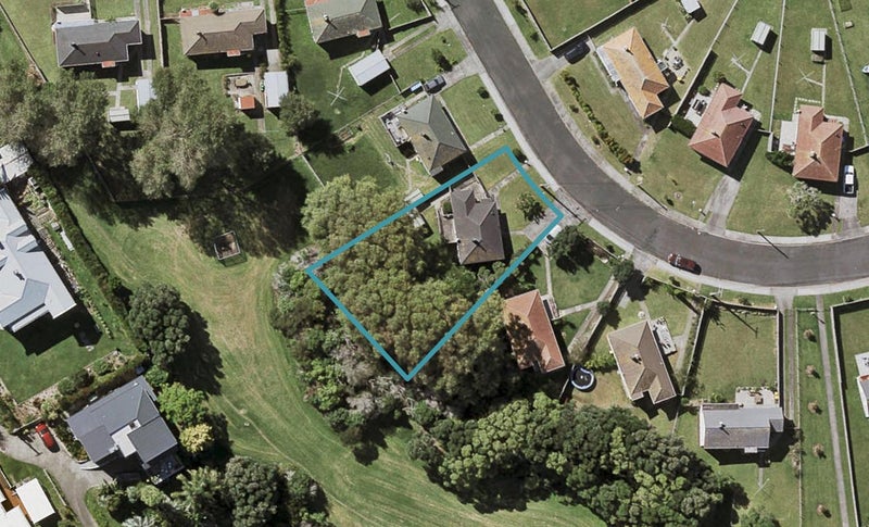 55 Plymouth Crescent, Bayswater, Auckland - Carousel 1