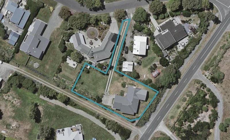 5 Marram Way, Peka Peka, Waikanae - Carousel 1