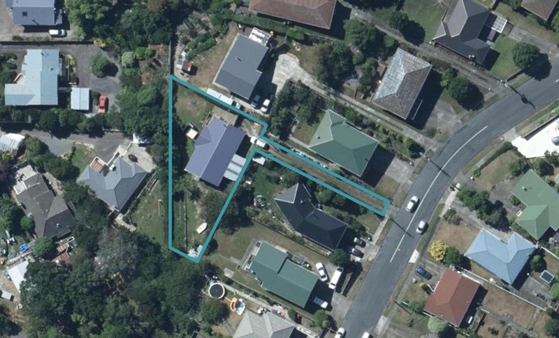 18 Ernest Street, Ranui, Porirua - Carousel 1