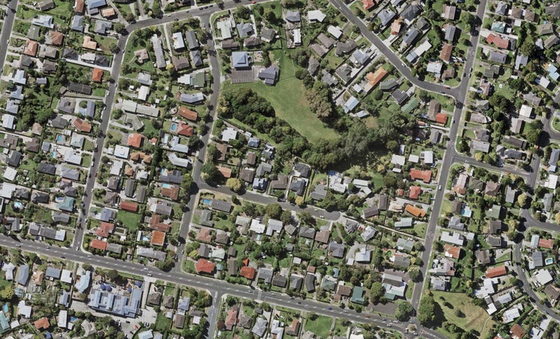5/8 Grove Lane, Pakuranga, Auckland - Carousel 1