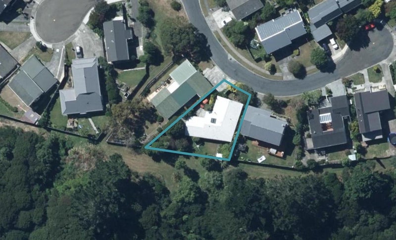 14 Bowline Place, Whitby, Porirua - Carousel 1