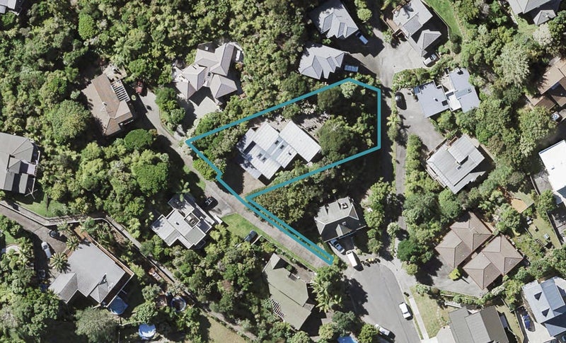 10 Stitchbird Close, Murrays Bay, Auckland - Carousel 1