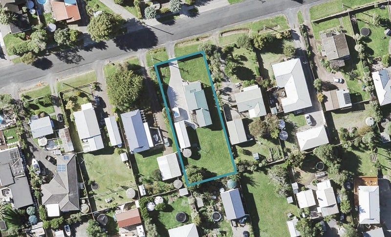 49 Second View Avenue, Beachlands, Auckland - Carousel 1