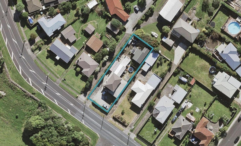 117 Wallace Road, Mangere Bridge, Auckland - Carousel 1