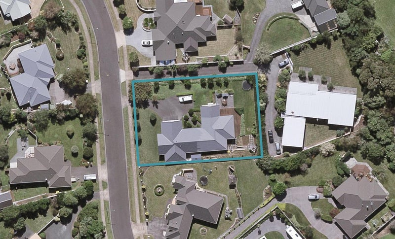 57 Shelter Grove, Frankleigh Park, New Plymouth - Carousel 1