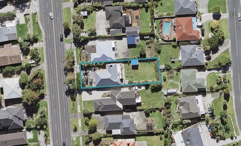 4295 Great North Road, Glendene, Auckland - Carousel 1