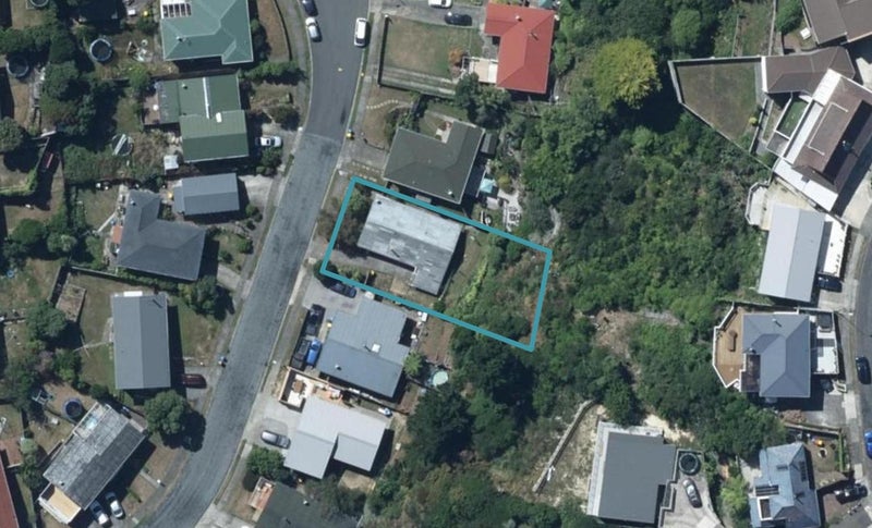 12 Findhorn Place, Papakowhai, Porirua - Carousel 1