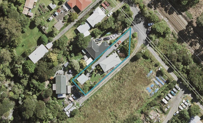 4 Sherrybrooke Place, Sunnyvale, Auckland - Carousel 1