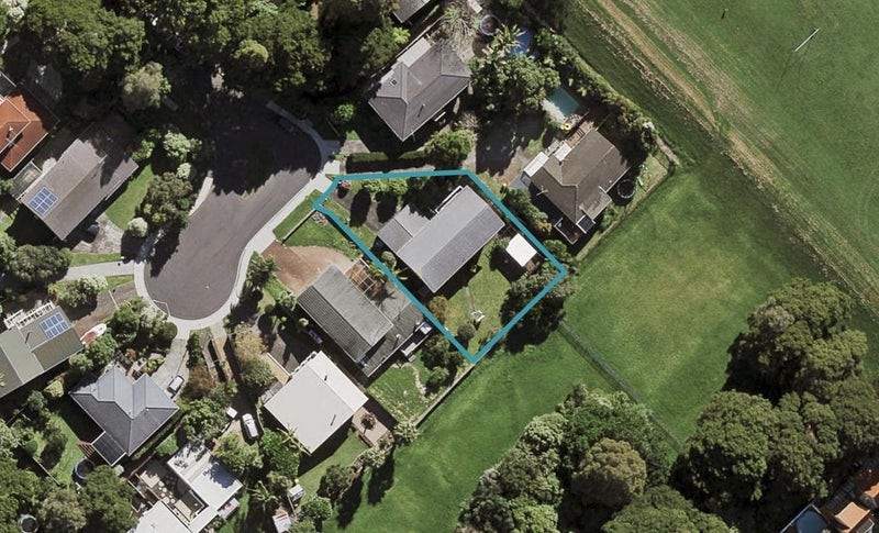 24 Northgrove Avenue, Hillcrest, Auckland - Carousel 1