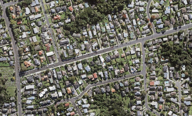 27 Pupuke Road, Birkenhead, Auckland - Carousel 1