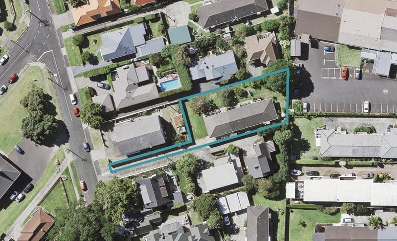 2/0 Fenwick Avenue, Milford, Auckland - Carousel 1