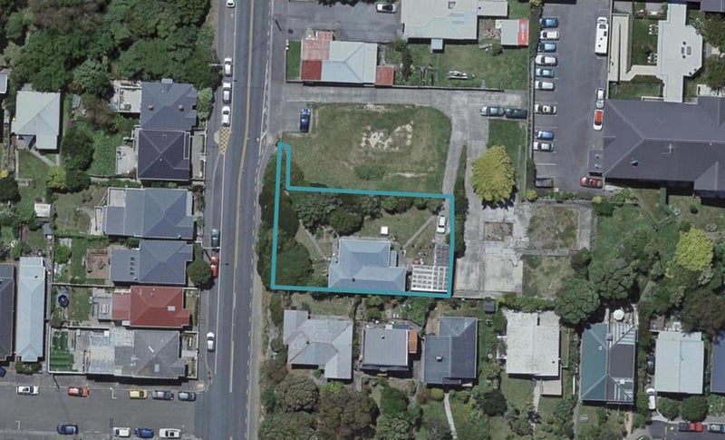 437 Adelaide Road, Berhampore, Wellington - Carousel 1