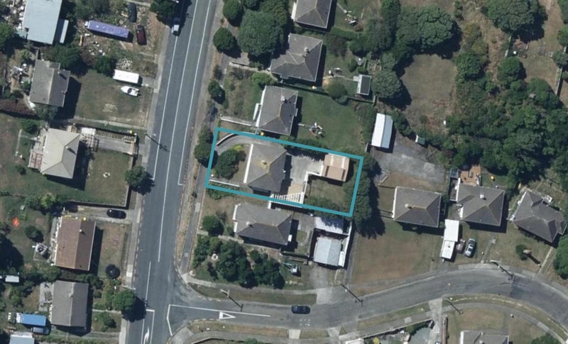 46 Dimock Street, Titahi Bay, Porirua - Carousel 1