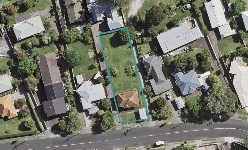 42 Grande Vue Road, Hillpark, Auckland - Carousel 1