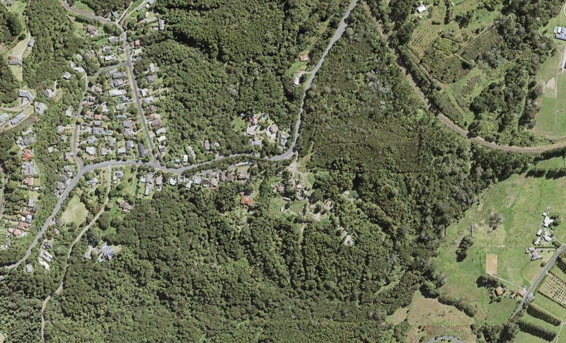1242 Scenic Drive North, Swanson, Auckland - Carousel 1