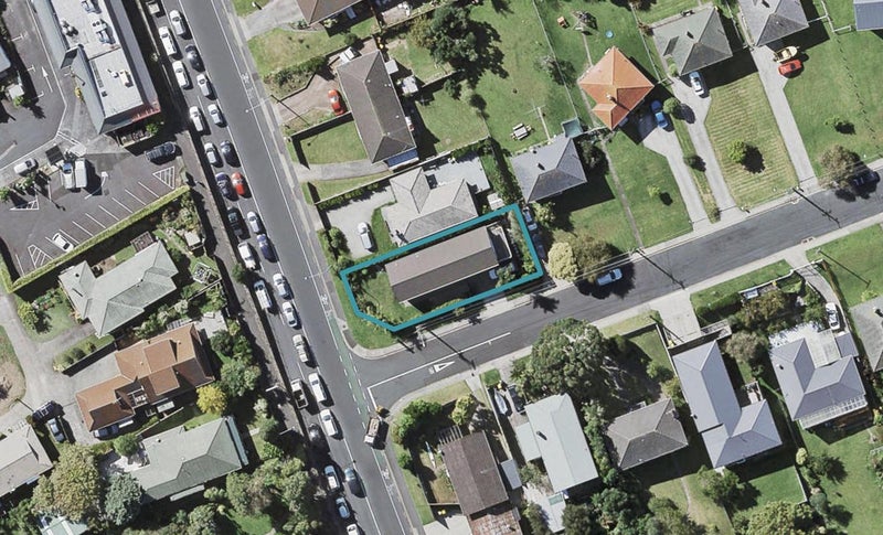 2A Alamein Avenue, Belmont, Auckland - Carousel 1