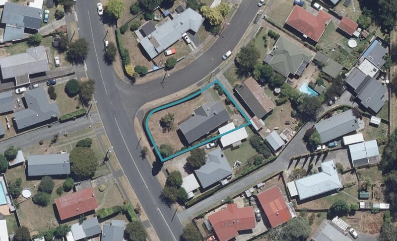 56 Morris Road, Hillcrest, Hamilton - Carousel 1
