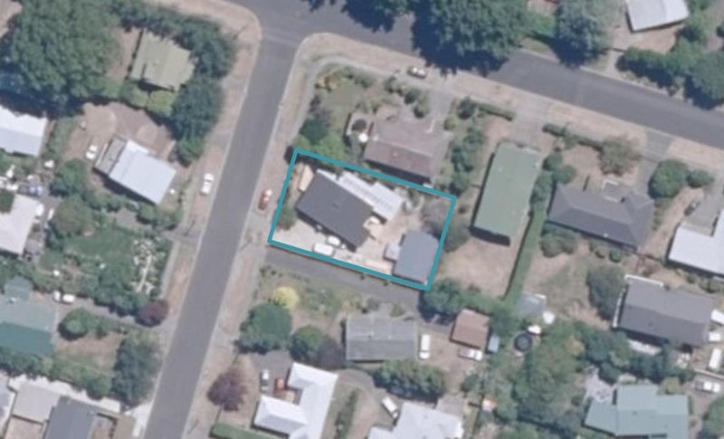 4 Parata Street, Two Mile Bay, Taupo - Carousel 1