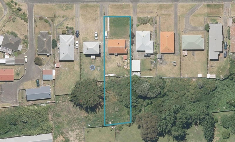 73 Swiss Avenue, Gonville, Whanganui - Carousel 1