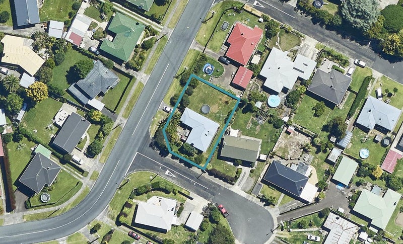 83 Kingswood Road, Brookfield, Tauranga - Carousel 1