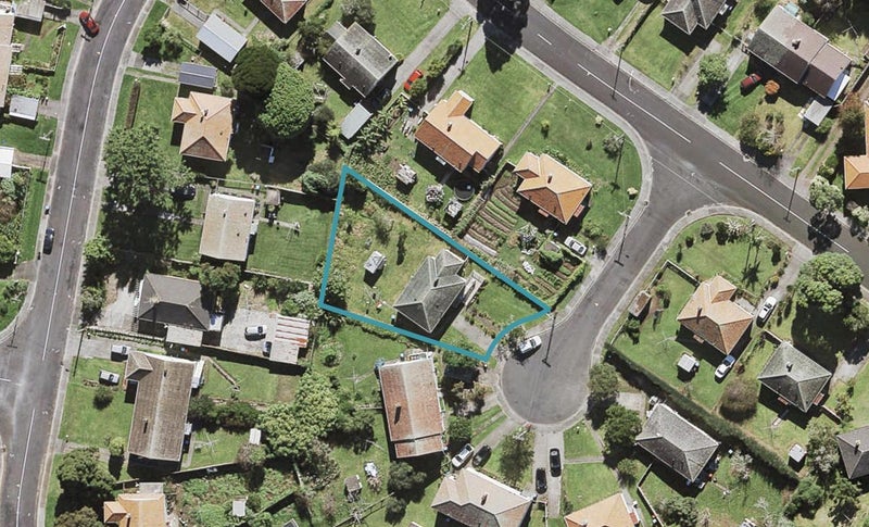 3 Kinloch Avenue, Wesley, Auckland - Carousel 1