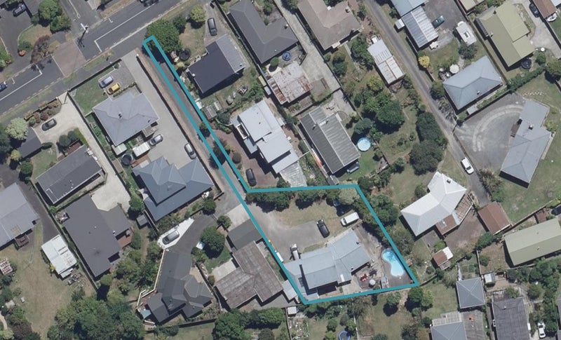 24 McCracken Avenue, Hillcrest, Hamilton - Carousel 1