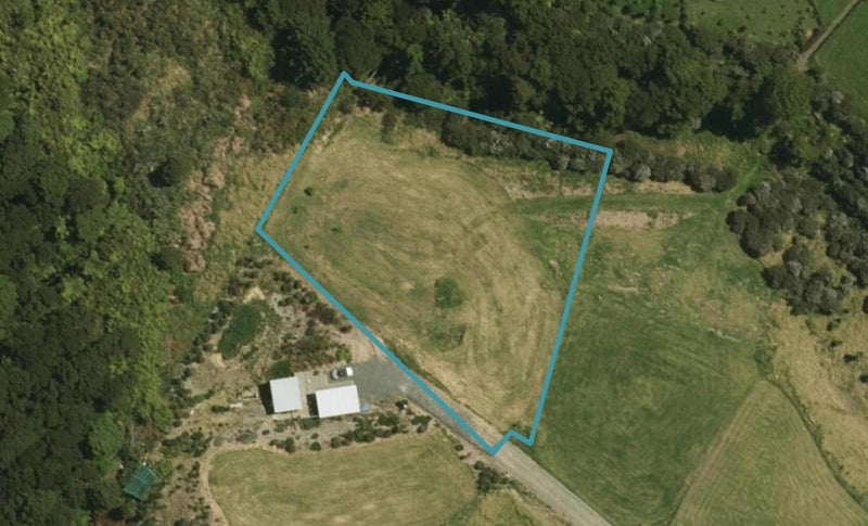 18 GRANADA LANE, LANGS BEACH, WAIPU - Carousel 1