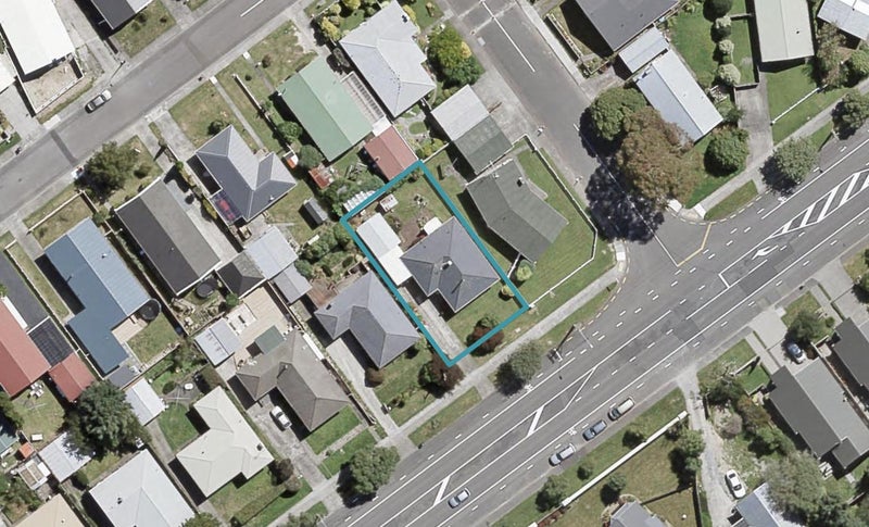 1099 Fergusson Drive, Clouston Park, Upper Hutt - Carousel 1