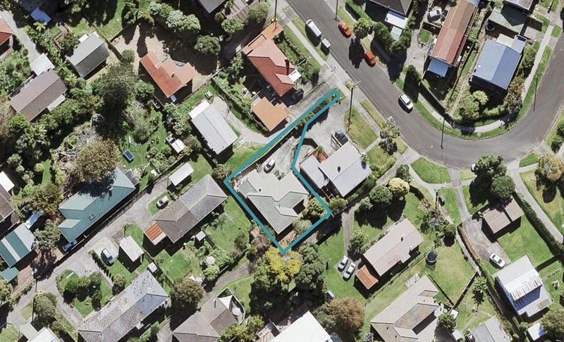 11A Craigbank Avenue, New Lynn, Auckland - Carousel 1