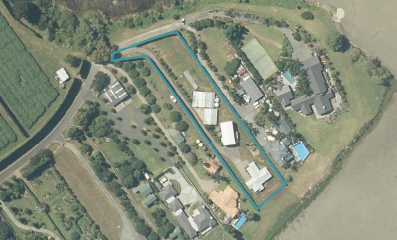 32 Aileen Place, Whangamatā - Carousel 1