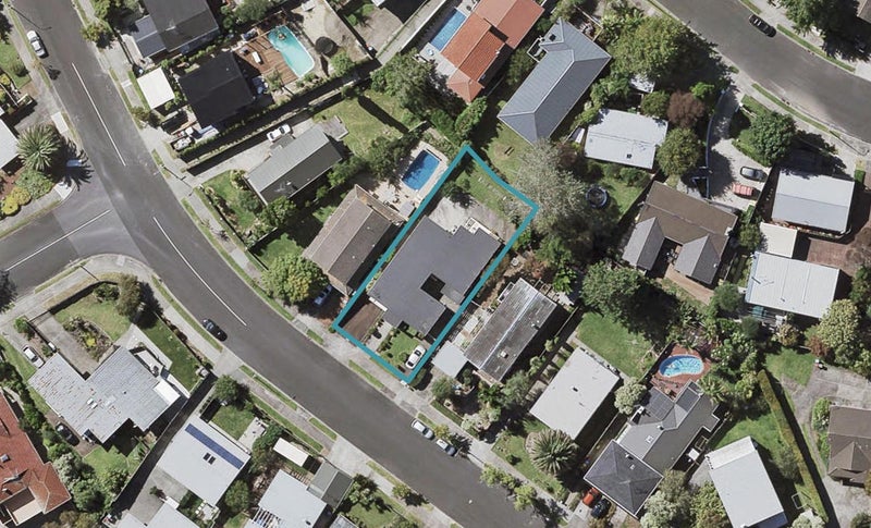 28 Ripon Crescent, Meadowbank, Auckland - Carousel 1