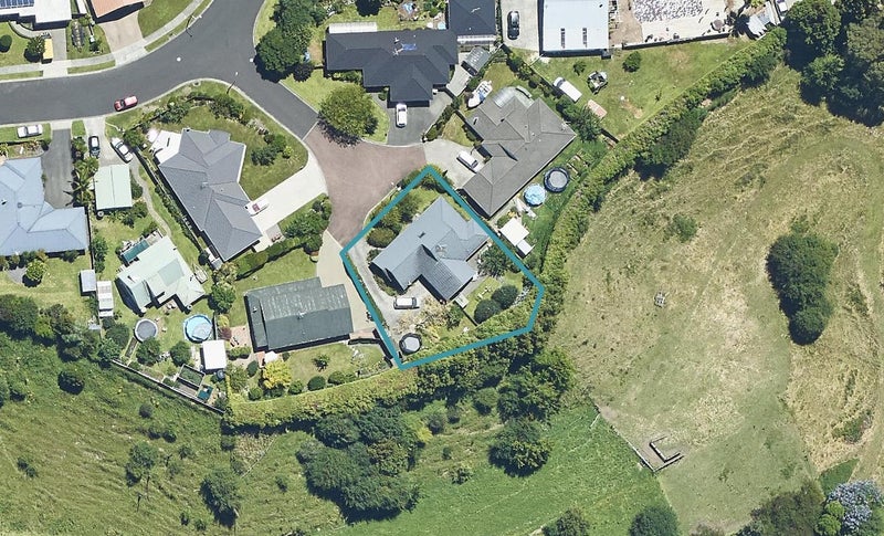 8 Marama Place, Pyes Pa, Tauranga - Carousel 1