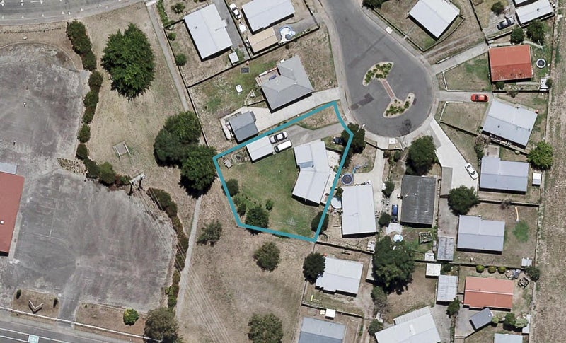6 Tarbet Place, Flaxmere, Hastings - Carousel 1
