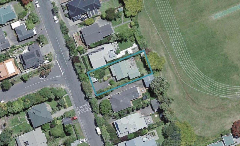 55 Beauchamp Street, Karori, Wellington - Carousel 1