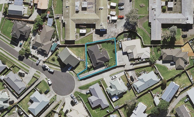 8 Grangewood Close, Favona, Auckland - Carousel 1