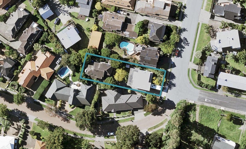 1/19 Hostel Access Road, Eastern Beach, Auckland - Carousel 1