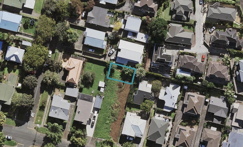 17F Beckenham Avenue, Royal Oak, Auckland - Carousel 1