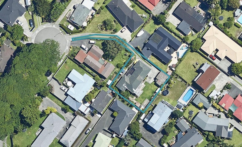 8 Idesia Grove, Matua, Tauranga - Carousel 1