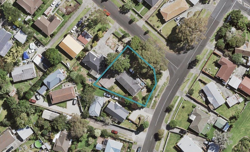 81 Urlich Drive, Ranui, Auckland - Carousel 1
