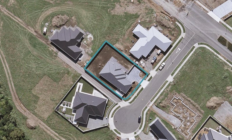 4 Megaw Close, Whalers Gate, New Plymouth - Carousel 1