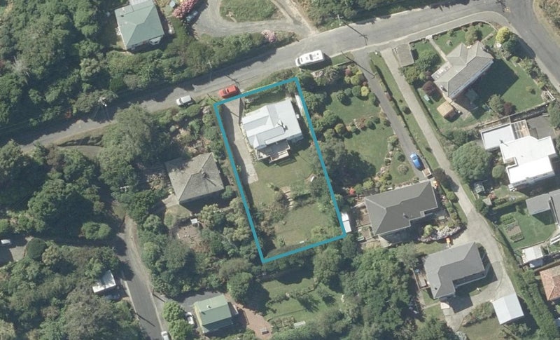 76 Manapouri Street, Ravensbourne, Dunedin - Carousel 1