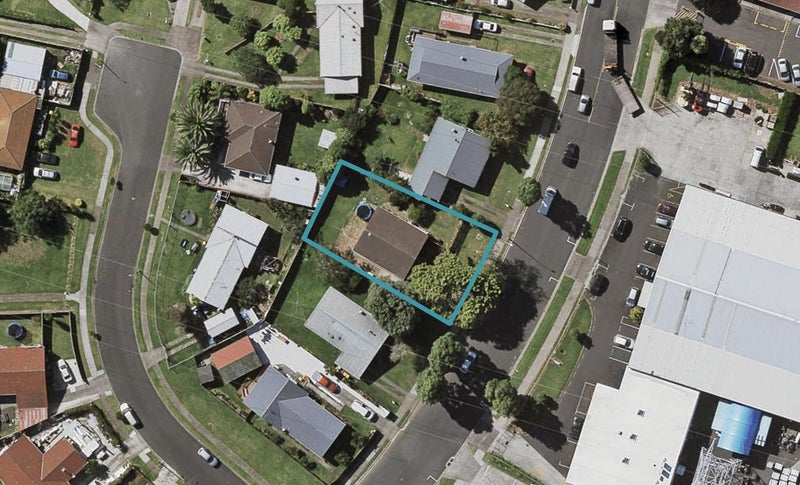 67 Alexander Crescent, Otara, Auckland - Carousel 1