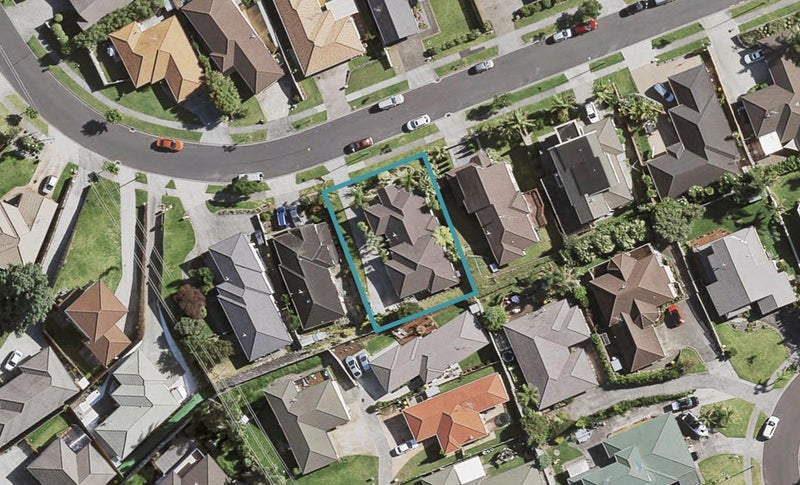 35 Mt Lebanon Crescent, The Gardens, Auckland - Carousel 1