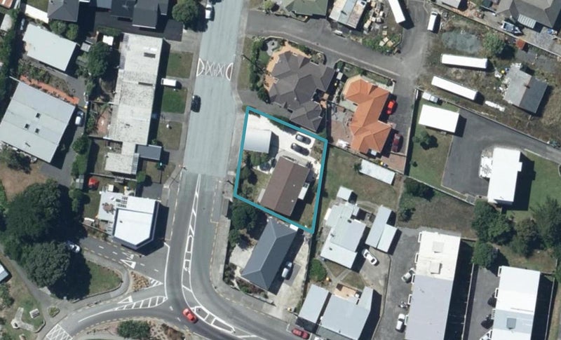 2 Richard Street, Titahi Bay, Porirua - Carousel 1