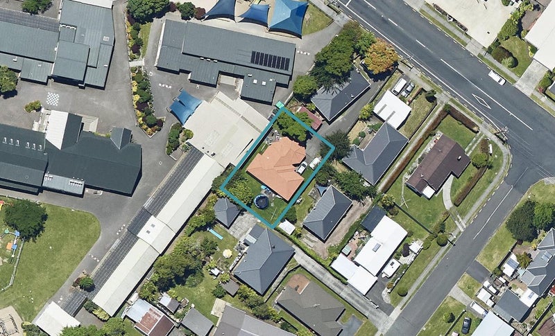1A Iles Road, Lynmore, Rotorua - Carousel 1