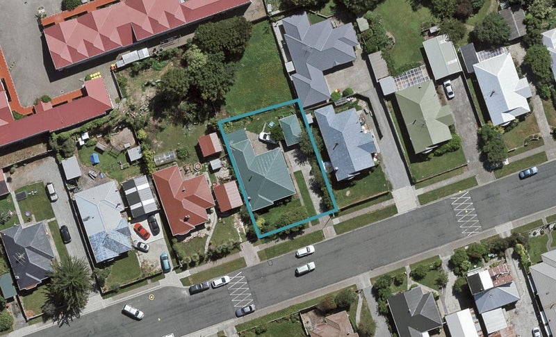 32 Islington Street, Turnbull Thomson Park, Invercargill - Carousel 1