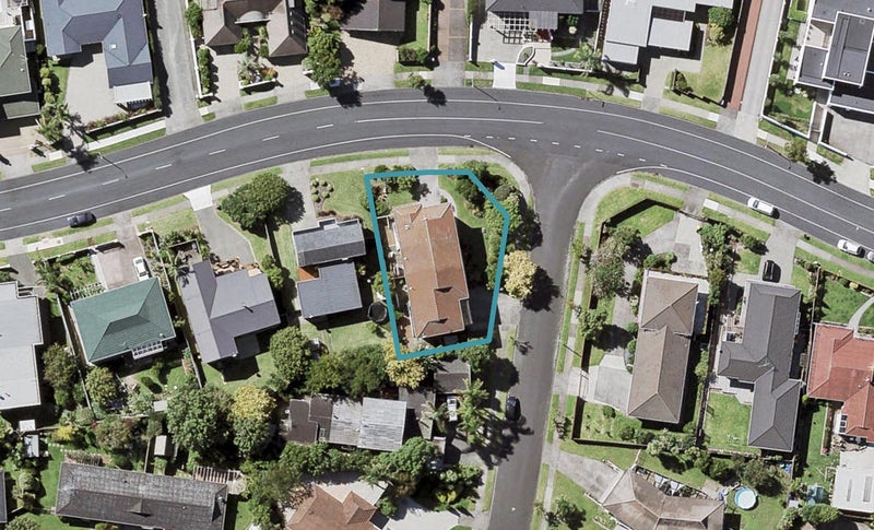 1/55 Bramley Drive, Farm Cove, Auckland - Carousel 1