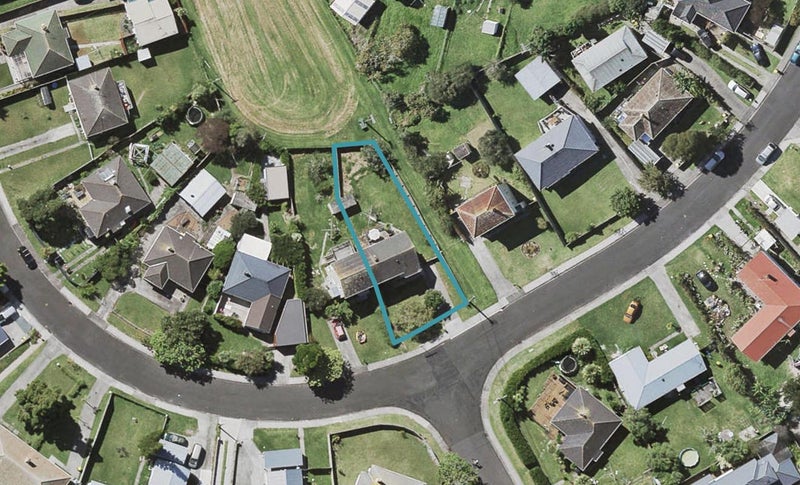 40 Philomel Crescent, Bayswater, Auckland - Carousel 1