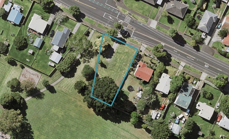 193 Tripoli Road, Point England, Auckland - Carousel 1