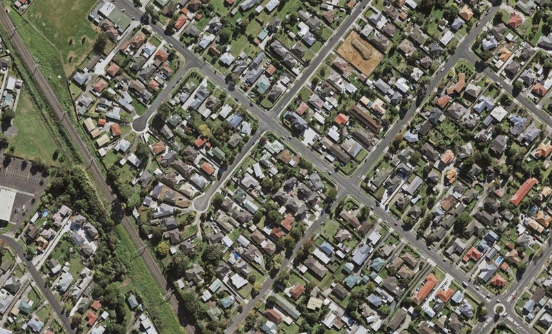 4D Barrie Avenue, Papatoetoe, Auckland - Carousel 1